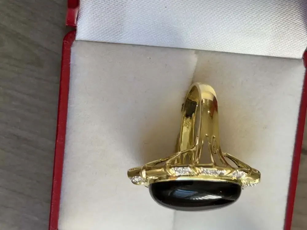 Vintage 14K Yellow Gold Oval Cabochon Black Onyx and Diamond Statement Cocktail